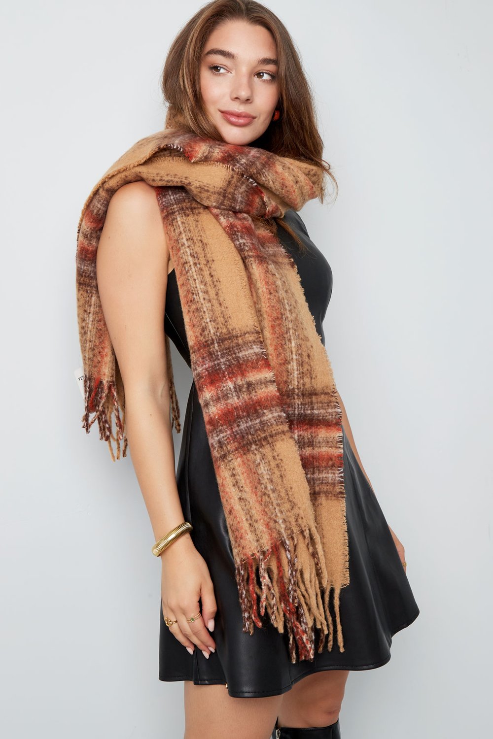 Scarf colorful stripe detail h5Picture3